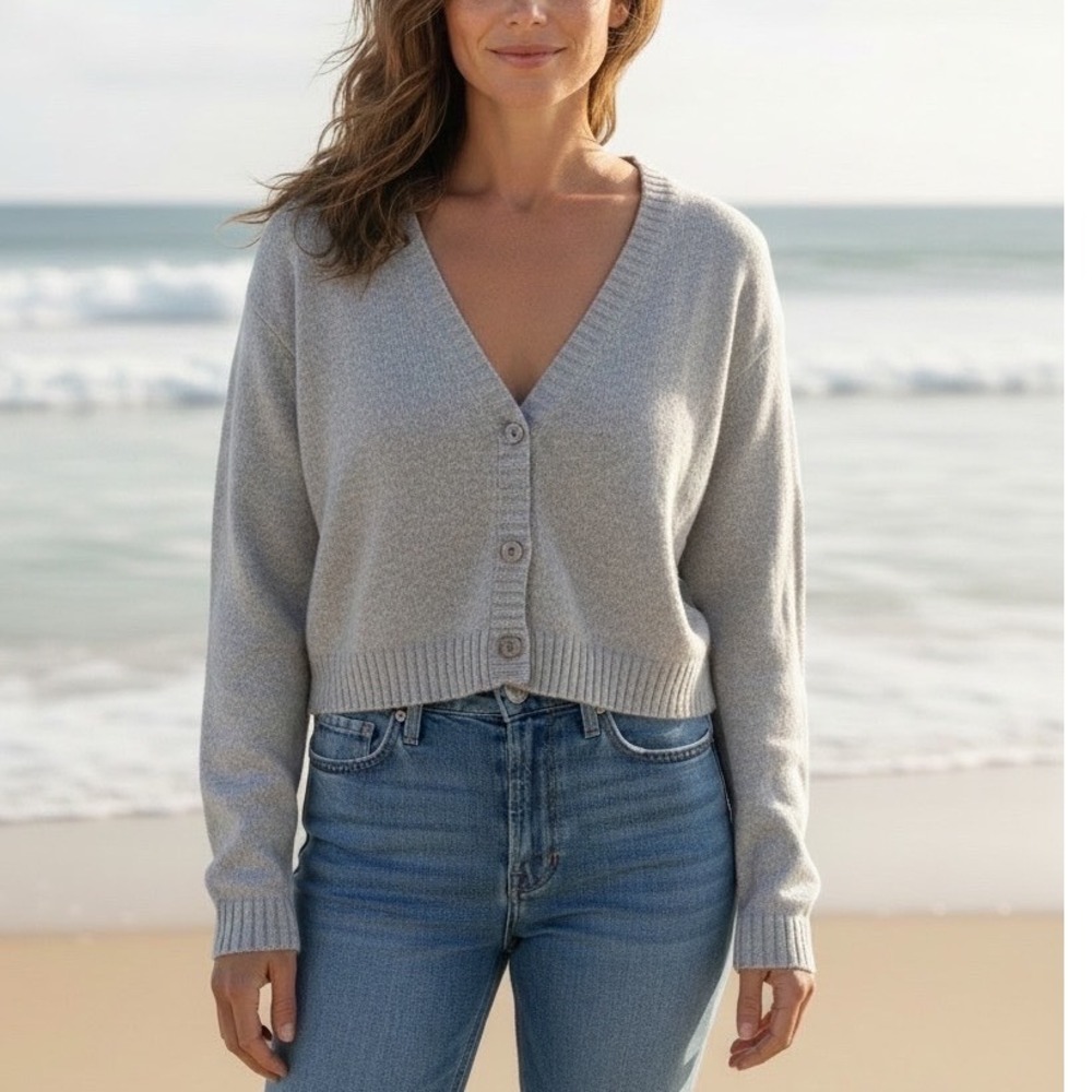 Brandy Melville Gray Wool Cashmere Blend Cropped V-Neck Button Cardigan Sweater